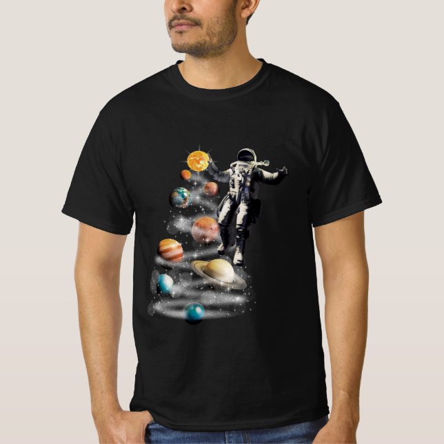 Christmas in Space Solar System Astronaut Invitati T-Shirt (Front)