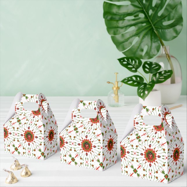 Christmas Ladybug Red White Green Party Favour Box (Multiple)