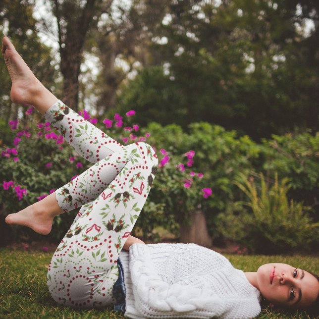 Christmas Monogram Greenery Foliage Holly Berries  Leggings (Christmas pattern with pine cones, greenery, and red berries, leggings)