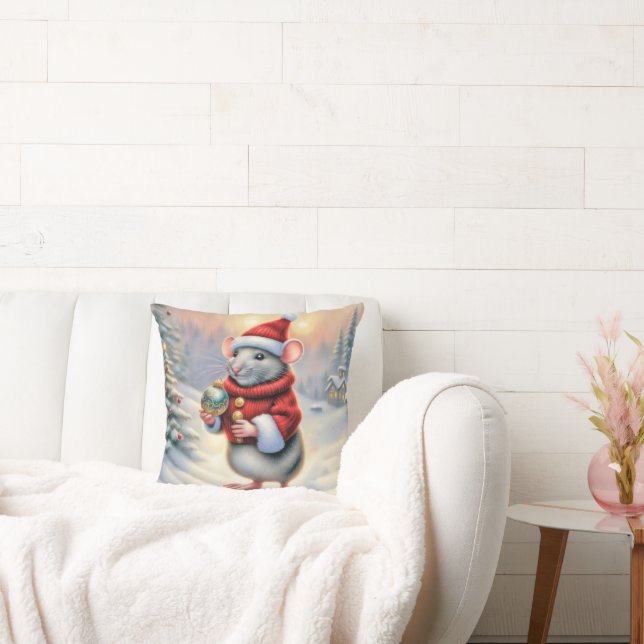 Christmas Mouse With Ornament Cushion (Couch)