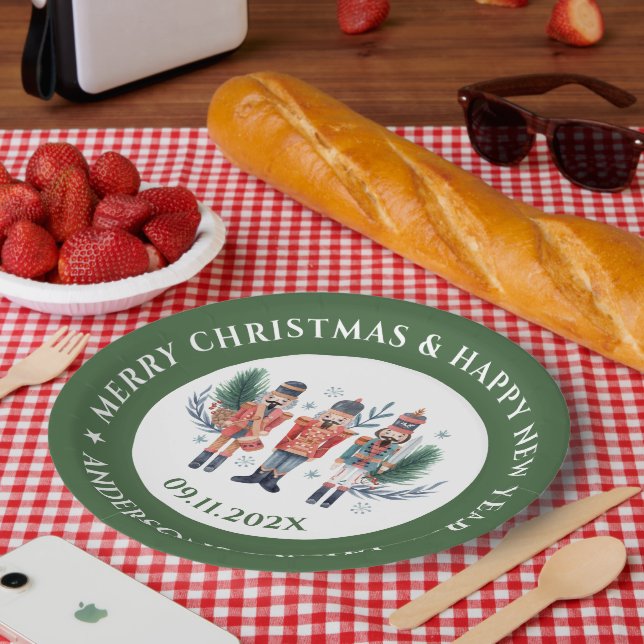Christmas nutcrackers composition paper plate (Picnic)
