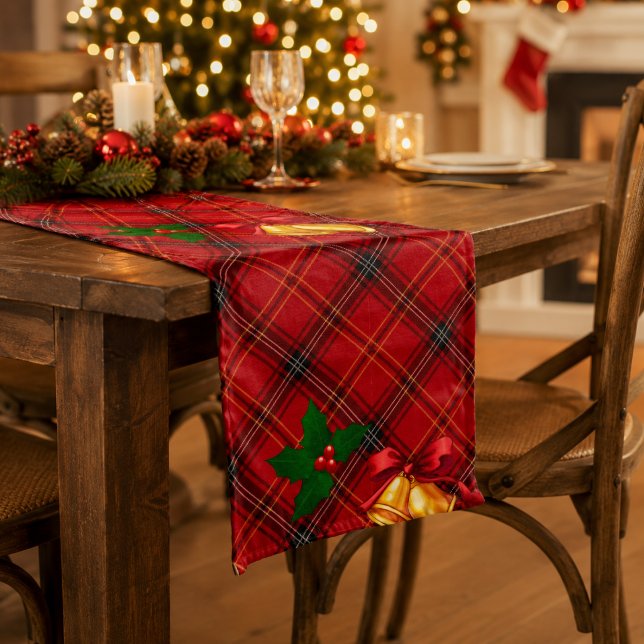 Christmas Plaid Short Table Runner (Creator Uploaded)