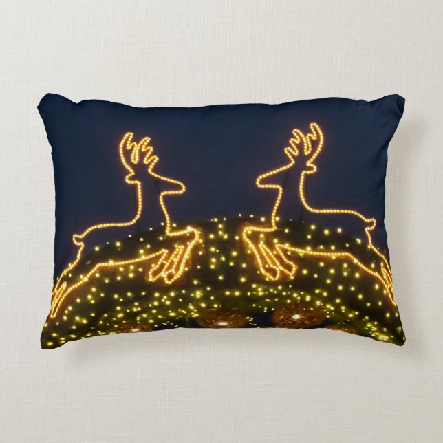 Christmas reindeer decorative cushion (Front)