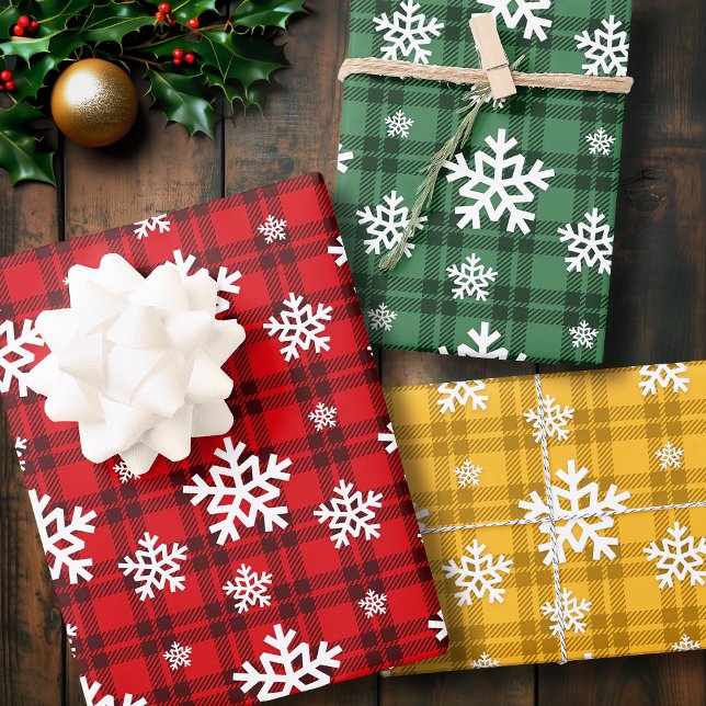 Christmas Snowflake Tartan Wrapping Paper (Christmas Snowflake Tartan Wrapping Paper)