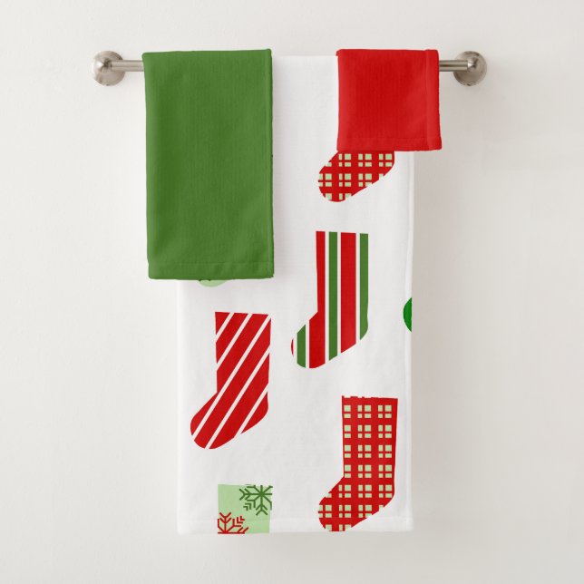 Christmas Stockings Bath Towel Set (Insitu)