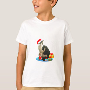 Christmas tabby cat and cute little angel T-Shirt