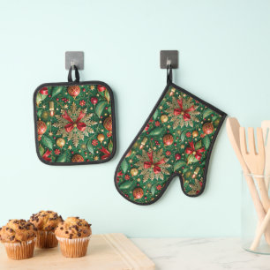 Christmas Theme Pattern Gold Snowflake Oven Mitt & Pot Holder Set