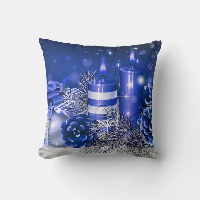 Christmas Throw Pillow/Candles and Pine Cones Cushion (Front)