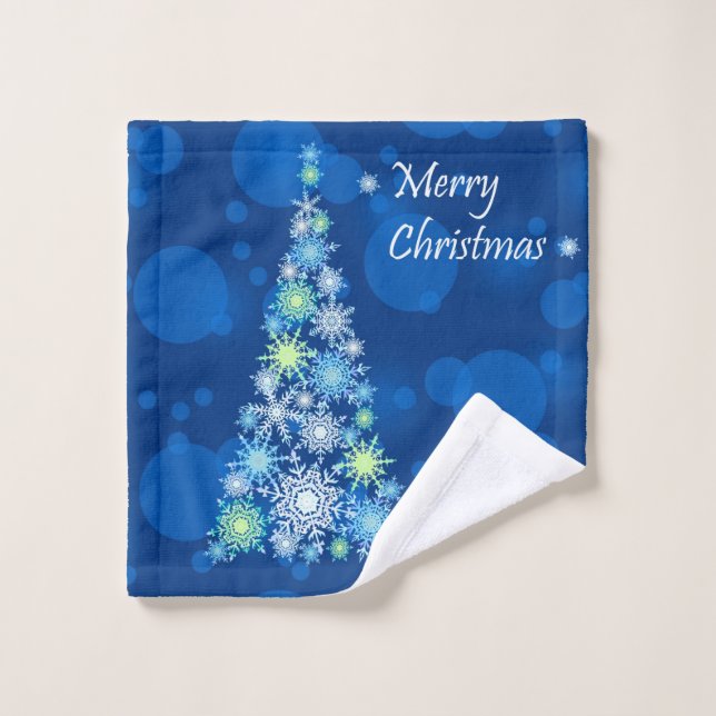 Christmas tree made of snowflakes.  wash cloth (Wash Cloth)