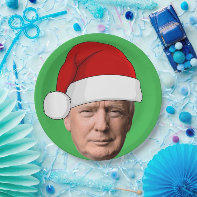 CHRISTMAS TRUMP PAPER PLATES  (Party)