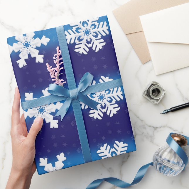 Christmas Wrapping Paper with Christmas Snowflakes (Gifting)