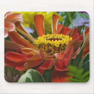 Chrysanthemum flower mouse pad