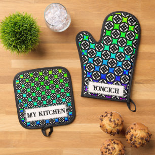 Circle of Nine by Kenneth Yoncich Oven Mitt & Pot Holder Set