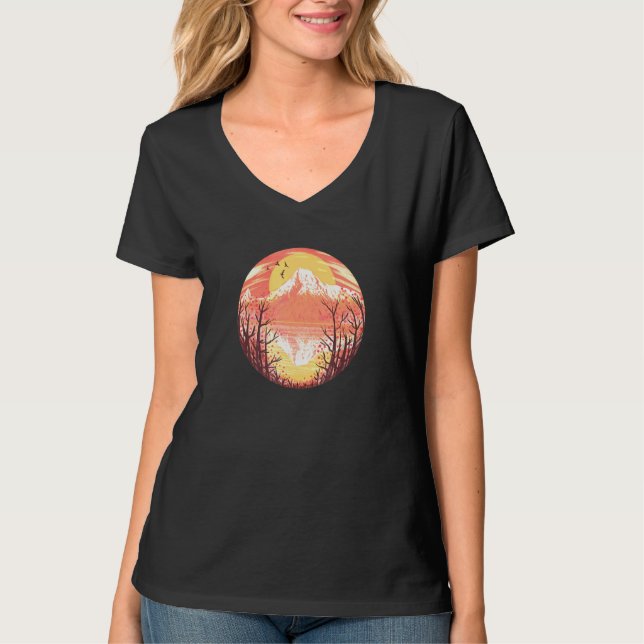 Circular Mountain Scape - Cool Design For Climbers T-Shirt (Front)