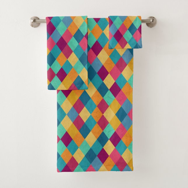 Circus Multicolor Rhombuses Bath Towel Set (Insitu)