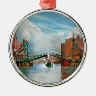 City - Buffalo NY - The original Michigan Bridge Metal Tree Decoration