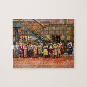 City - Chicago - Waiting for a street car 1940 Jigsaw Puzzle
