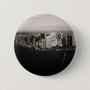 City that never sleeps 6 cm round badge