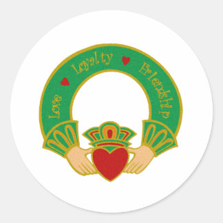 Claddagh Classic Round Sticker