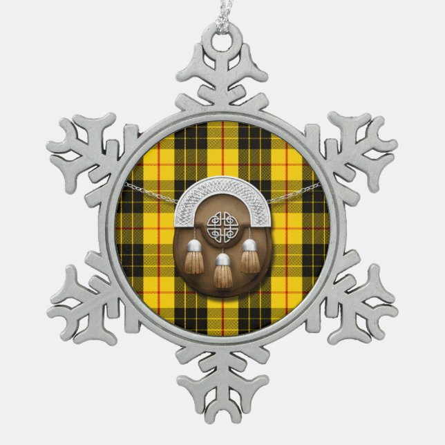 Clan MacLeod Tartan And Sporran Snowflake Pewter Christmas Ornament (Front)