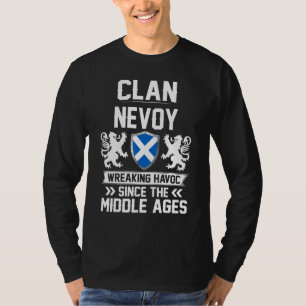 Clan Nevoy Scottish Family Clan Scotland Wreaking  T-Shirt