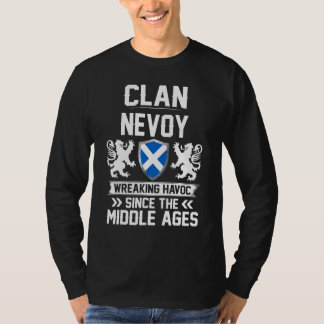Clan Nevoy Scottish Family Clan Scotland Wreaking  T-Shirt