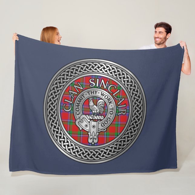Clan Sinclair Crest & Tartan Knot Fleece Blanket (In Situ)