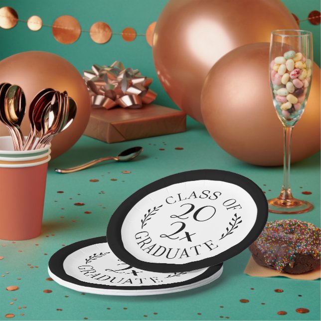 Class Of 2025 Graduate Typography Black Border Paper Plate (Multi)