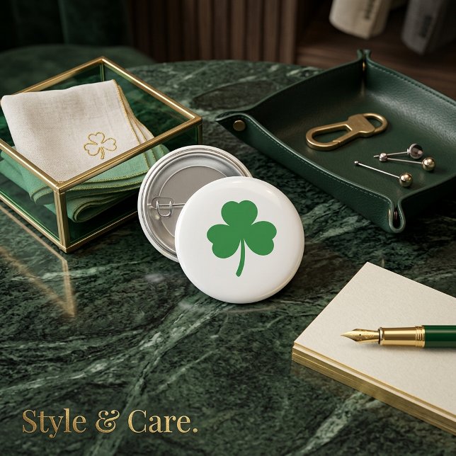 Classic and Lucky Three Leaf Clover Round Button  (Classic and Lucky Three Leaf Clover Round Button)