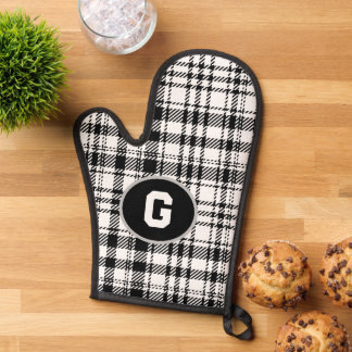 Classic Black and White Plaid Oven Mitt