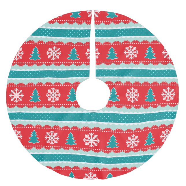 Classic Christmas Trees and Snowflakes Pattern Brushed Polyester Tree Skirt (Front)
