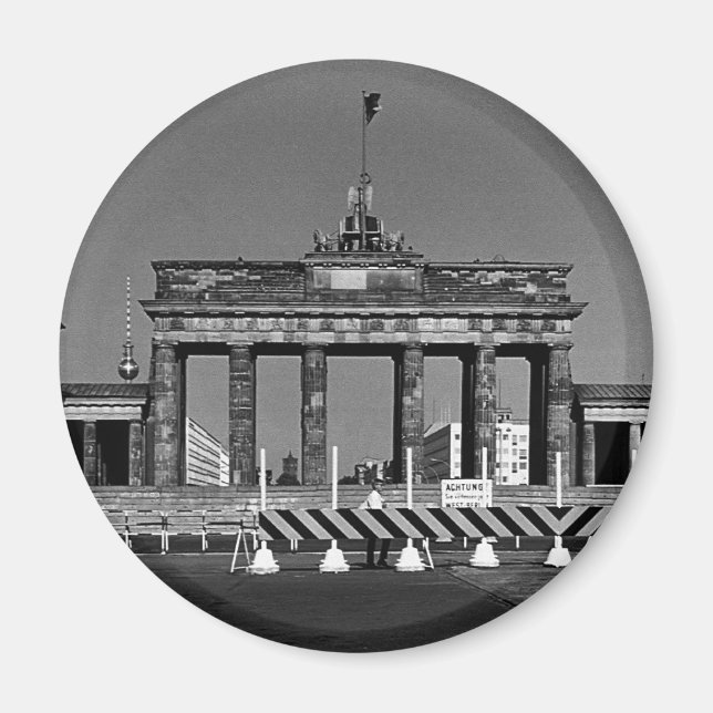 Classic Germany Berlin Brandenburg Gate Magnet (Front)