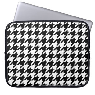Classic houndstooth pattern Dogstooth check design Laptop Sleeve