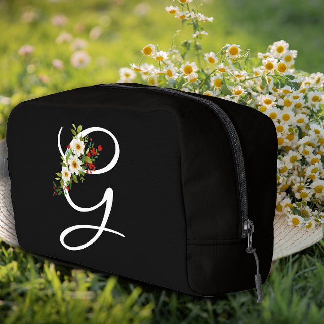 Classic monogram  initial red flower mother gift dopp kit (Creator Uploaded)
