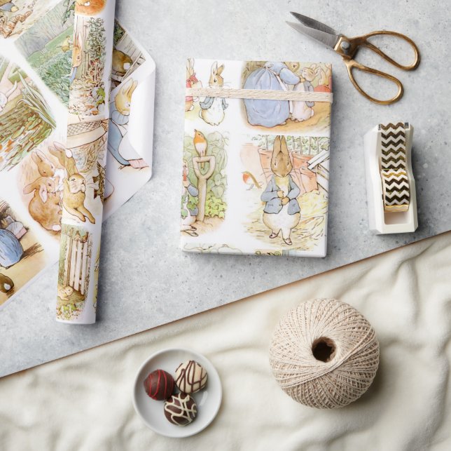 Classic Peter the Rabbit Wrapping Paper (Crafts)