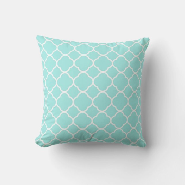 Classic Quatrefoil Moroccan Pattern Cushion (Front)
