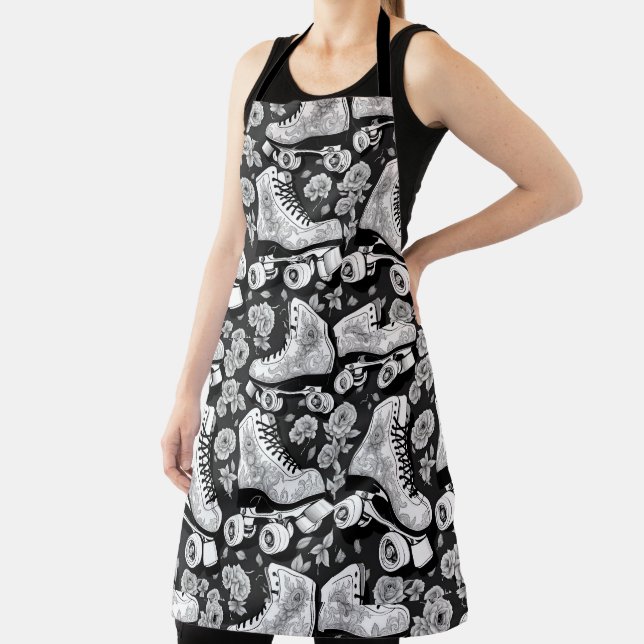 Classic Roller Skates  Flowers  ,black  white  Apron (Insitu)