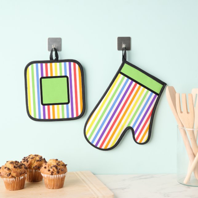 [Classic Stripes] Colourful Retro Rainbow Stripes Oven Mitt & Pot Holder Set (Insitu(Hanging))
