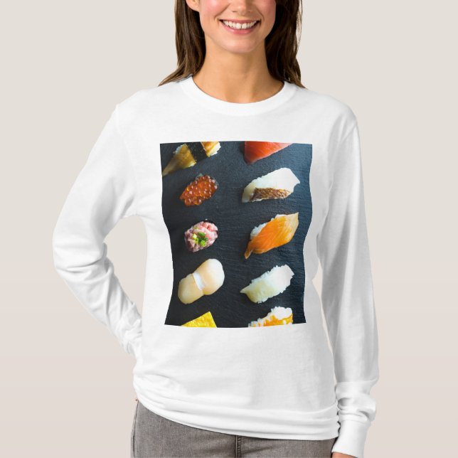 Classic Sushi Set – 10 classic pieces on a stone p T-Shirt (Front)