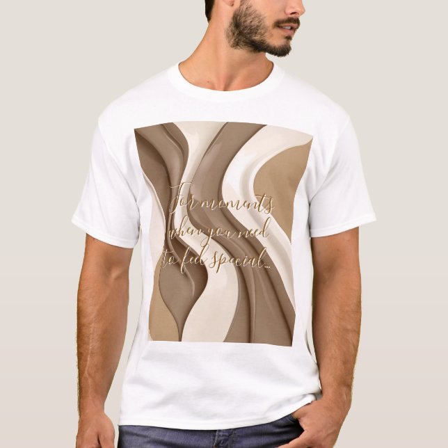 Classic t-shirt in stylish abstract graphic (Front)