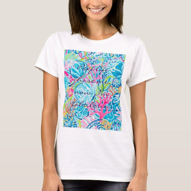 Classic t-shirt in stylish graphic (Front)