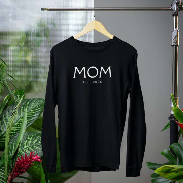 Classic Typography Mum Established Year T-Shirt (Creator Uploaded)