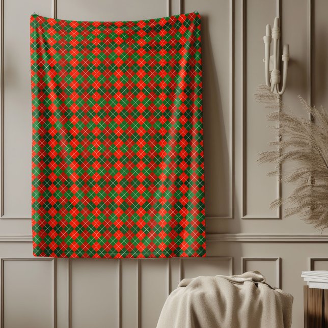 Classic Vibrant Red Green Tartan Plaid Christmas Fleece Blanket (Classic Vibrant Red Green Tartan Plaid Christmas Fleece Blanket)