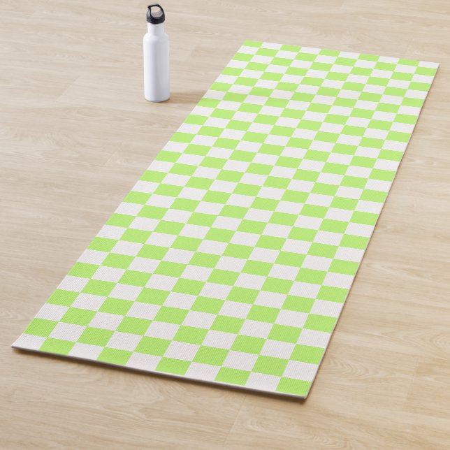 Classic visual lime chequerboard  yoga mat (In Situ)