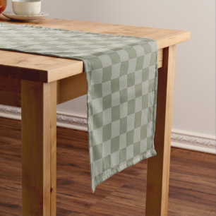 Classic visual magenta chequerboard short table r runner