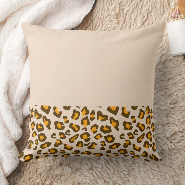Classic Wild Leopard Print Pattern Cushion (Blanket)