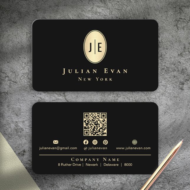 Classy Elegant Black & Gold Shiny Oval Monogram Business Card (Classy Elegant Black & Gold Shiny Oval Monogram Business Card)