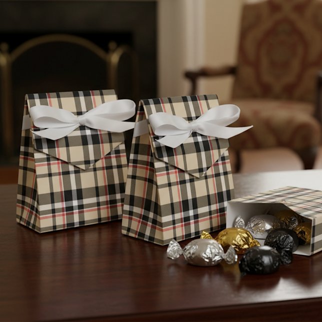 Classy Favour Boxes With Classic Plaid Pattern (Creator Uploaded)