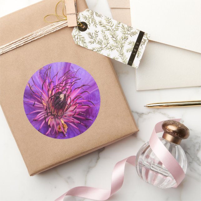 CLEMATIS CLASSIC ROUND STICKER (Gifting)