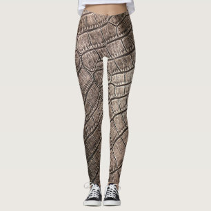 Close-Up Elegant Leather: Textured Pattern Leggings